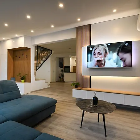 Modern House Nikolina With Jacuzzi