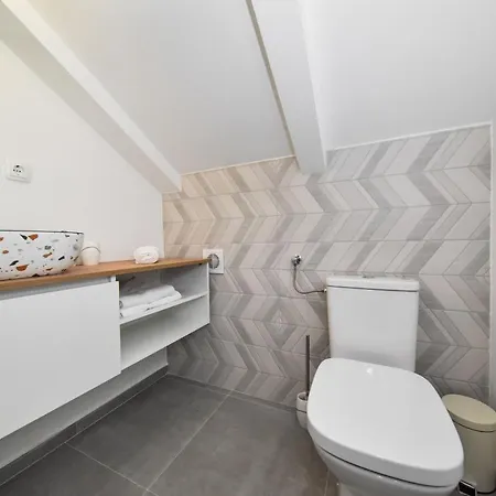 Modern House Nikolina With Jacuzzi * 프리블라카